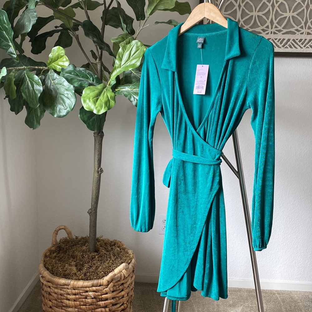 Wild Fable | Balloon Long Sleeve Wrap Dress - Size M